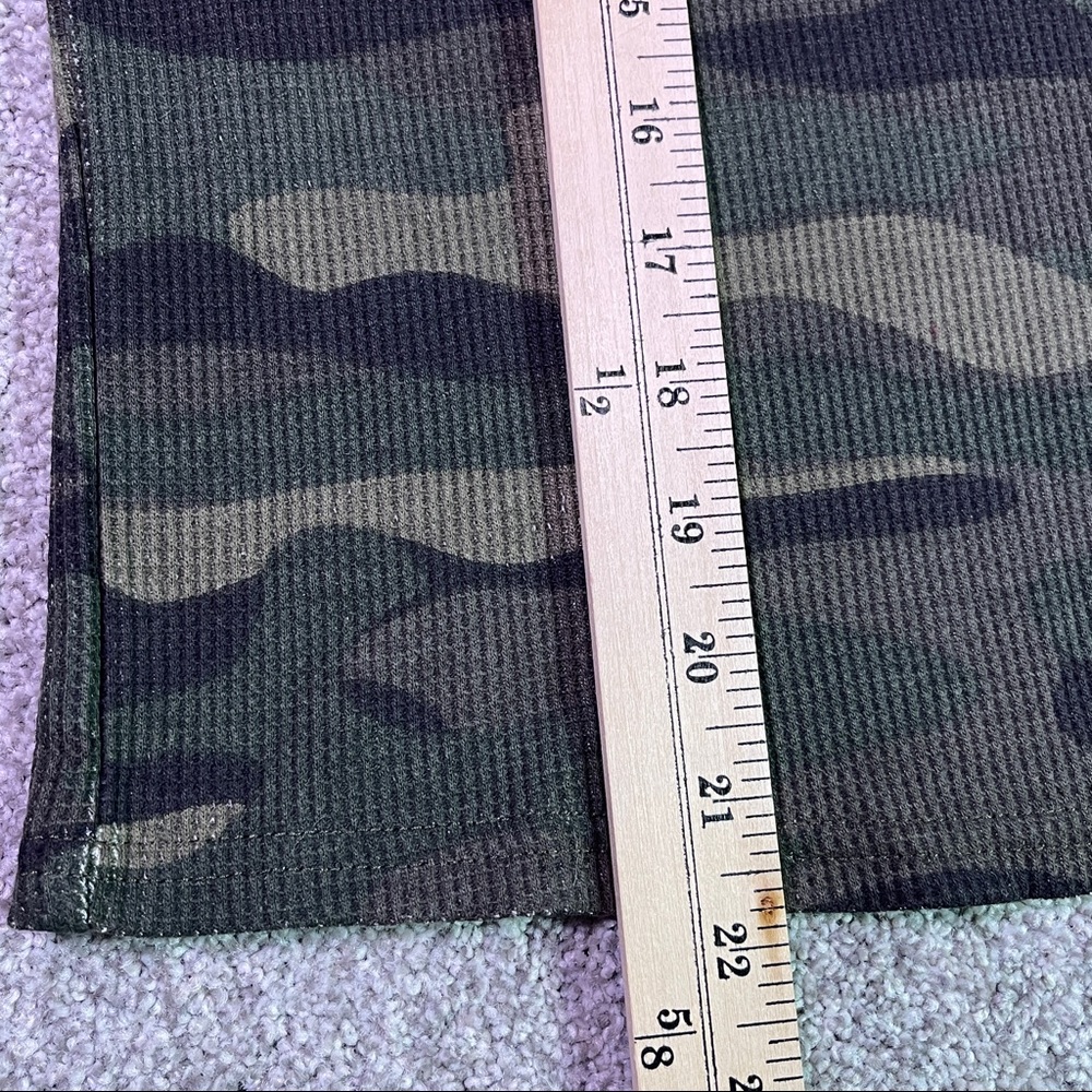 RDI Olive Green Camo T shirt Crew Neck Long Sleeves Waffle Knit M - Picture 7 of 7